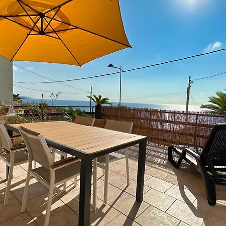 Marina Di Andrano - Alisso, Casa Vista Mare Con Parcheggio Privato E Wifi Villa ภายนอก รูปภาพ