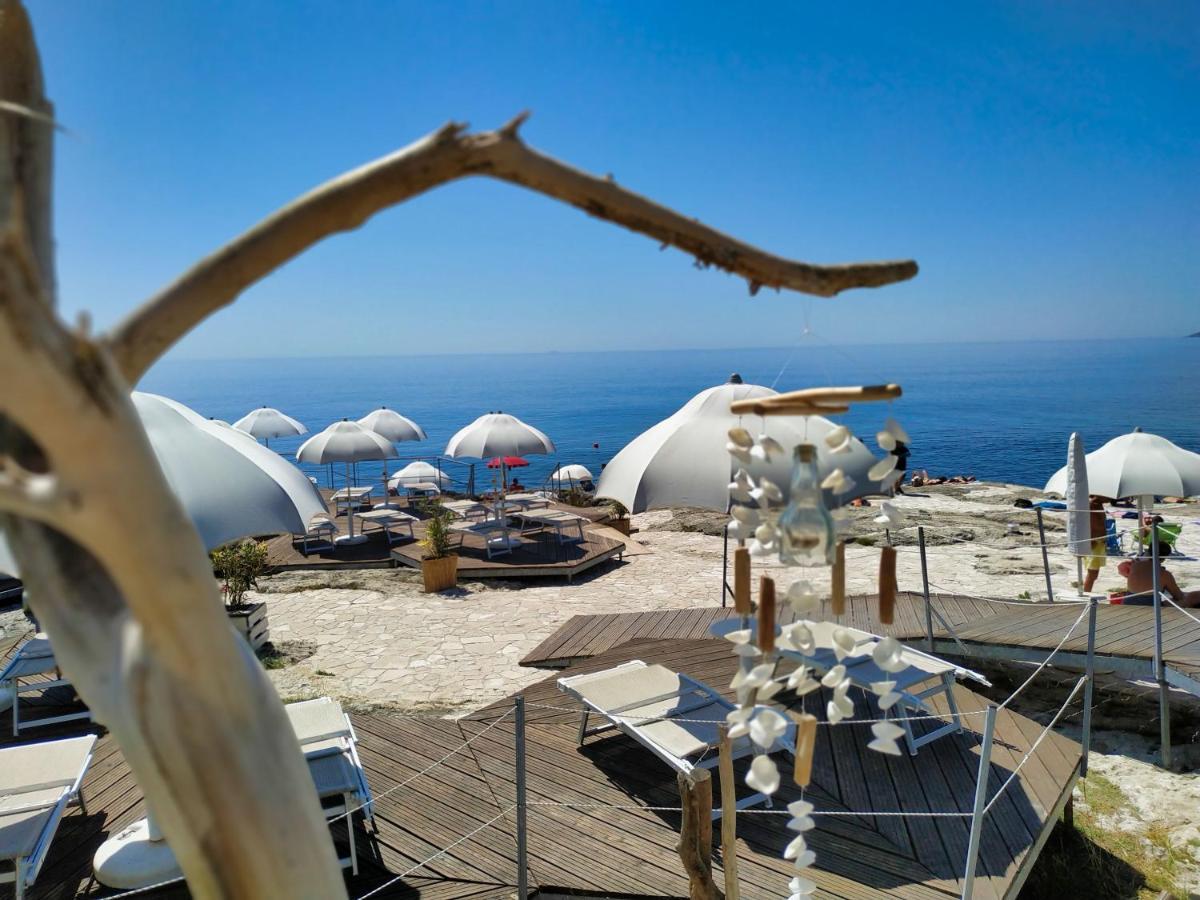 Marina Di Andrano - Alisso, Casa Vista Mare Con Parcheggio Privato E Wifi Villa ภายนอก รูปภาพ
