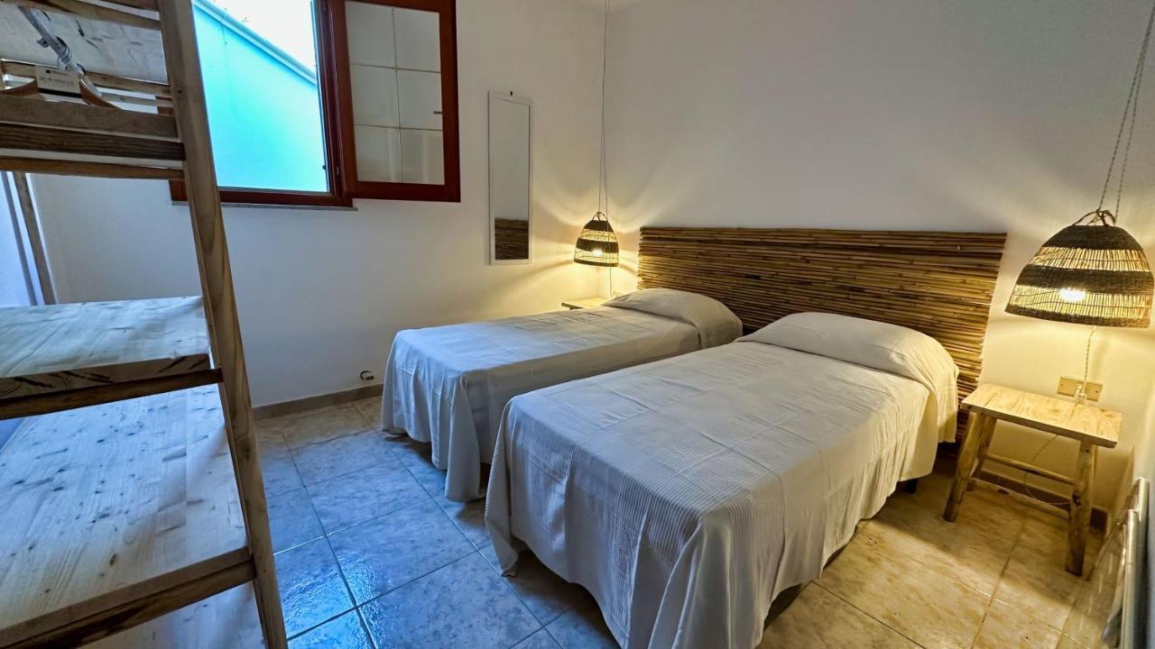 Marina Di Andrano - Alisso, Casa Vista Mare Con Parcheggio Privato E Wifi Villa ภายนอก รูปภาพ