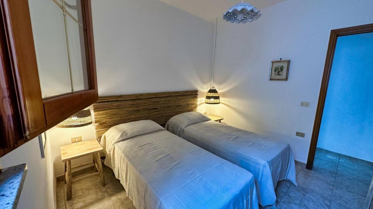 Marina Di Andrano - Alisso, Casa Vista Mare Con Parcheggio Privato E Wifi Villa ภายนอก รูปภาพ